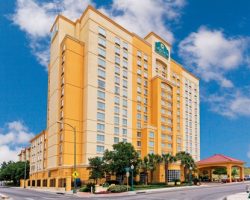 La Quinta Inn And Suites By Wyndham San Antonio Venues Howl2go